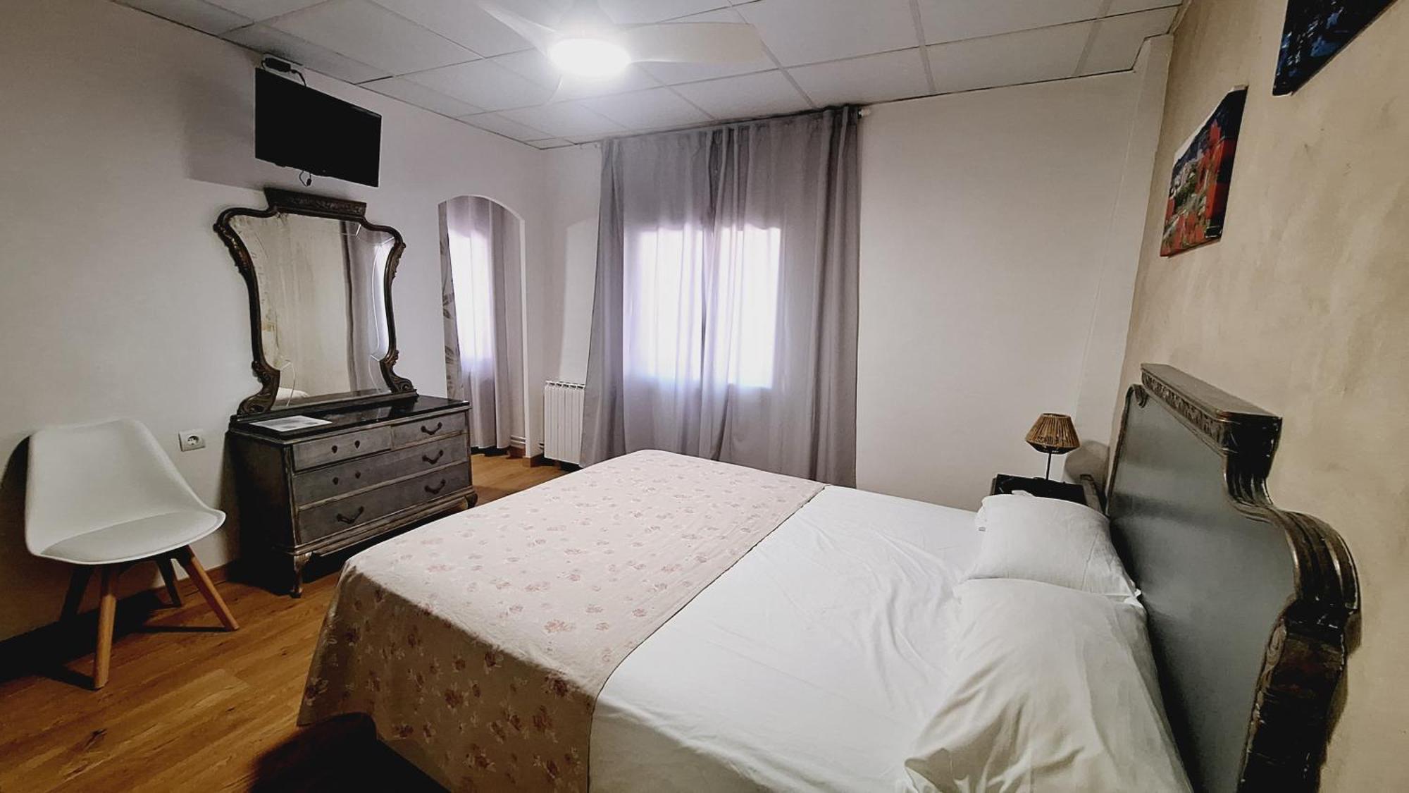 Fonda Toldra Hotel Ulldemolins Bagian luar foto