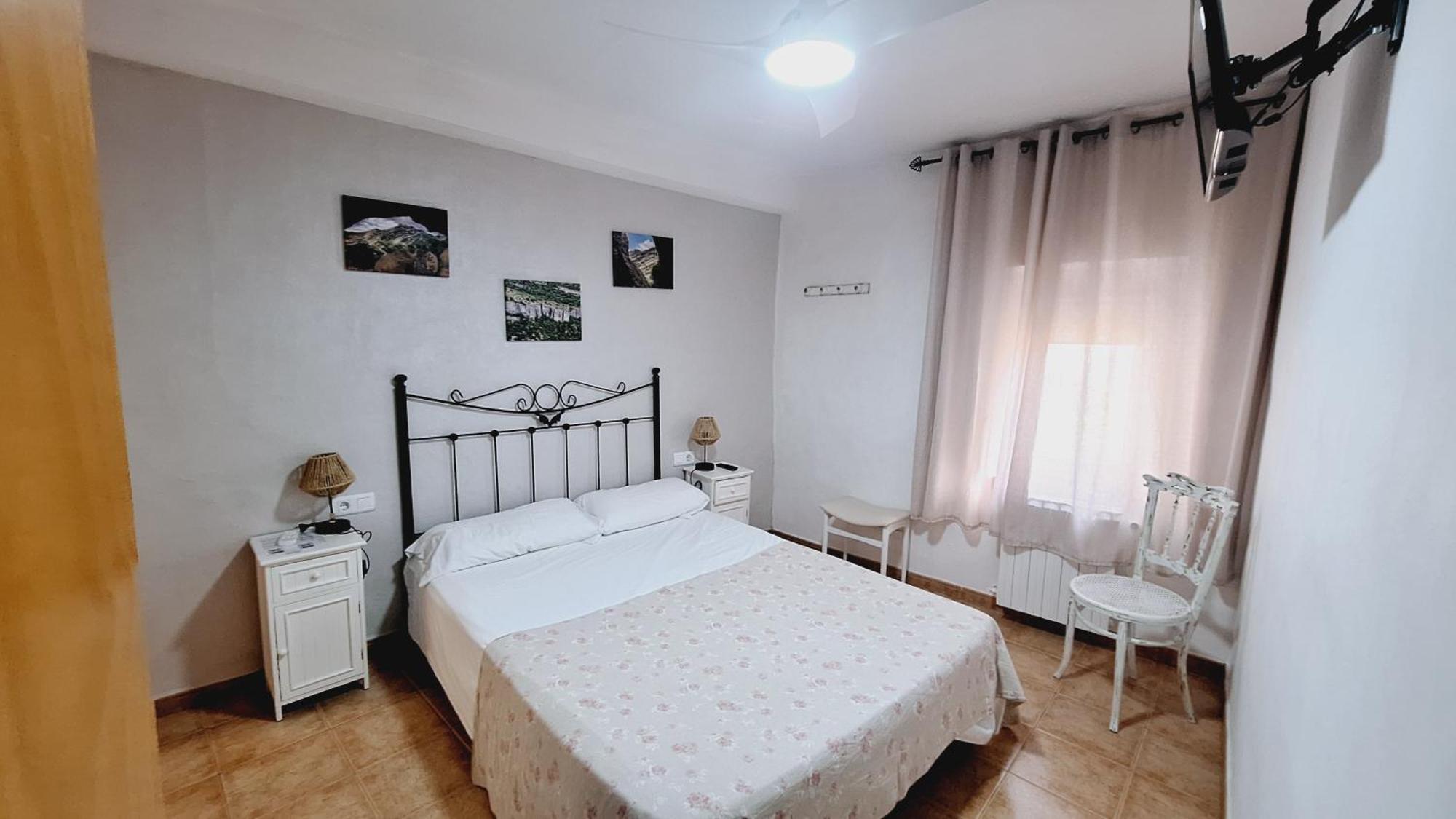 Fonda Toldra Hotel Ulldemolins Bagian luar foto